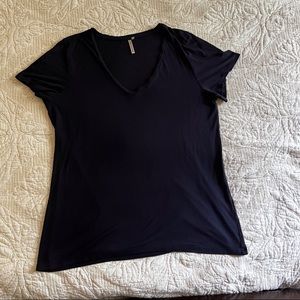 4 for 15$✨Banana Republic v-neck